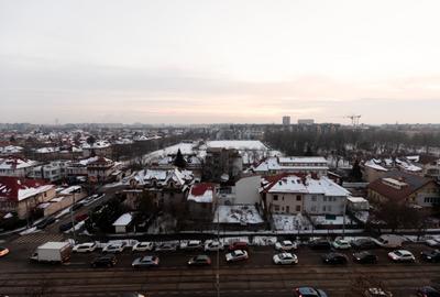 Apartament cu 3 camere în 1 Mai