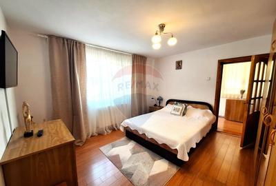 Casa / Vila cu 5 camere de vanzare in zona Central Casa / Vila cu 5 camere de vanzare in zona Central - 5