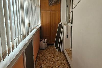 Apartament cu 3 camere decomandat în Buzaului - 10