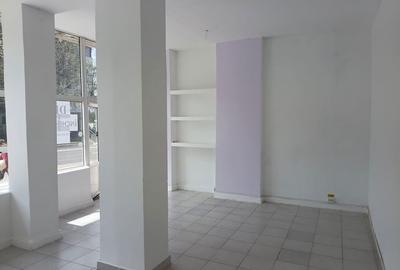 Spațiu comercial, de 36 mp, în Central - 2