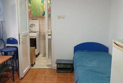 Garsonieră semidecomandată în Titan