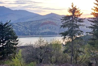 Teren cu vedere la Muntele Ceahlau - 8