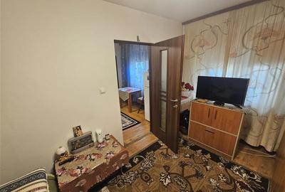 Apartament cu 2 camere nedecomandat, mobilat în Micro II - 15