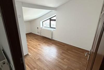 Spațiu comercial, de 100 mp, în Central - 7