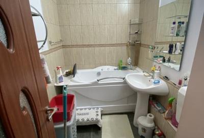 3 camere | Titan | Metrou 1 decembrie | balcon | 70 mp | 1981 3 camere | Titan | Metrou 1 decembrie | balcon | 70 mp | 1981 - 11