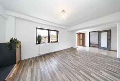 Casă individuală cu 6 camere cu Teren 426 Mp în Central - 6