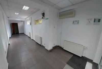 Spațiu comercial, de 25 mp, în Muncii