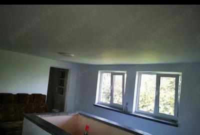 Casă cu 4 camere în Central - 3