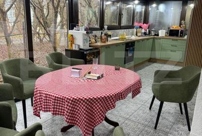 Apartament cu 4 camere, mobilat în Central - 7