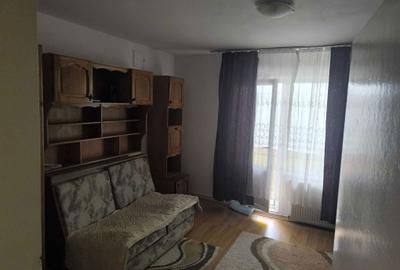 Garsonieră decomandată în Central - 2