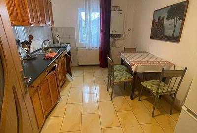 Apartament cu 3 camere decomandat în Central - 3