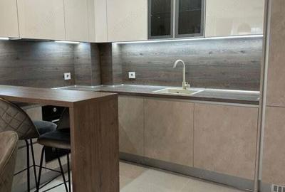 Apartament cu 2 camere decomandat în Medicină