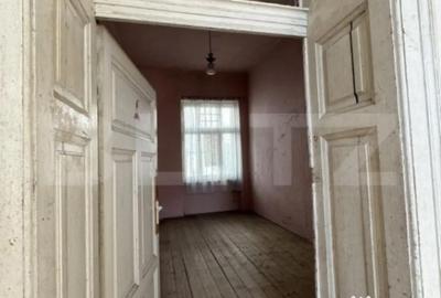 Casă cu 3 camere cu Teren 168 Mp în Central - 2