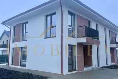 Casă cu 4 camere în Chinteni