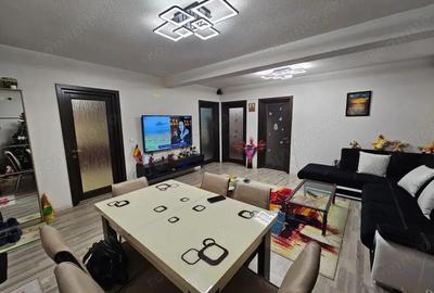 Casă cu Teren 300 Mp în Central - 2