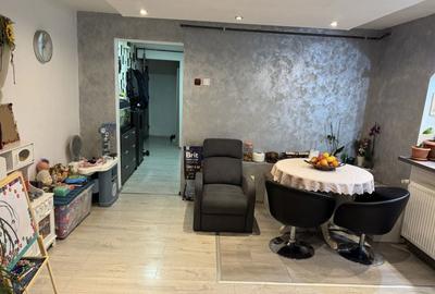 Apartament cu 2 camere semidecomandat în Dâmbovița - 1