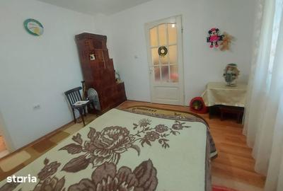 Casă cu 4 camere cu Teren 1052 Mp în Central - 7