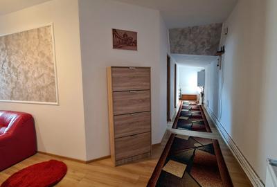 Apartament cu 4 camere decomandat, mobilat în Schei - 18