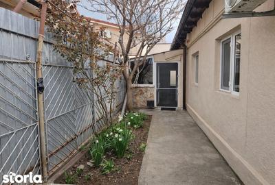 Casă cu 3 camere cu Canalizare în Coiciu - 2