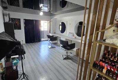 Spațiu comercial, de 50 mp, în Central - 3