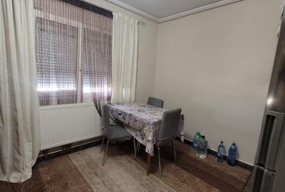 Inel II - Dezrobirii - 3 camere decomandate - 2 bai - centrala gaze- 500 euro - 21