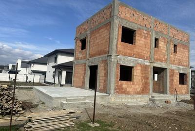 Casă cu 4 camere în Central - 4