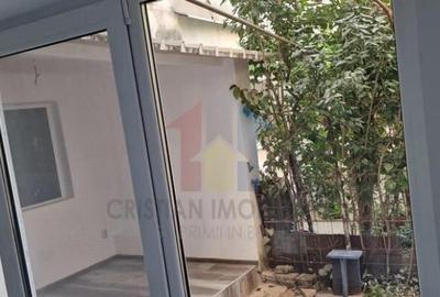 Apartament cu 4 camere decomandat în Obor