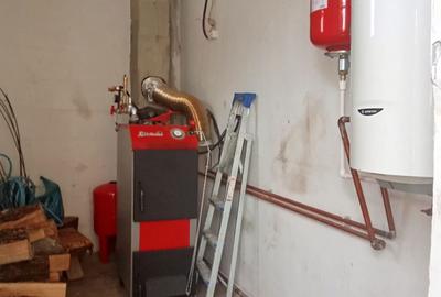 Casă cu 4 camere decomandat în Central - 2