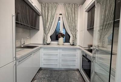 Apartament cu 3 camere decomandat în Florești - 1