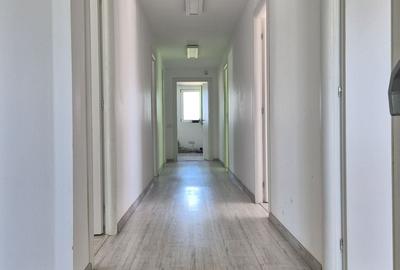 Spațiu comercial, de 1,100 mp, în Centură - 2