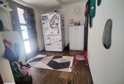 Casă cu 7 camere cu Teren 1227 Mp în Negru Vodă - 3