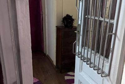 Apartament cu 3 camere semidecomandat în Traian - 1