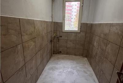 Apartament 3 camere de vanzare  Tei, Sector 2, Bucuresti,49 mp utili + balcon, - 11