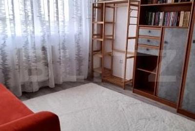 Apartament cu 3 camere decomandat în Micro 4 - 11
