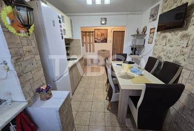 Apartament decomandat 3 camere balcon pivnita lift Vasile Aaron Sibiu - 7