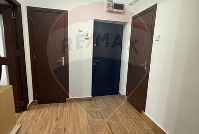 Apartament cu 3 camere de inchiriat in zona Central - 9