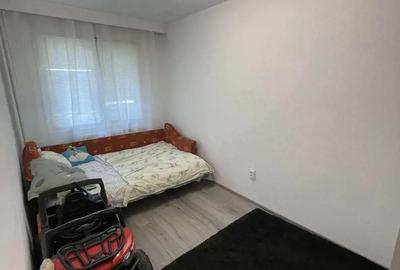 Apartament cu 3 camere semidecomandat, mobilat în Podu Roș - 2