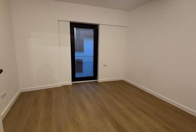 Apartament cu 3 camere în P-ța Victoriei - 6