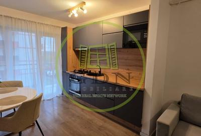 Apartament cu 3 camere decomandat, mobilat în Periferie
