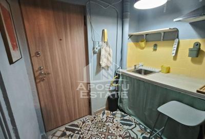 Garsonieră nedecomandată, mobilată în Complex Studențesc - 2