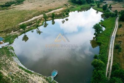 Teren de 2444 mp, în Central