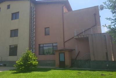 OCAZIE, VAND VILA  DE LUX 860 MP UTILI SI 1230 MP TEREN LANGA LACUL CERNICA - 37