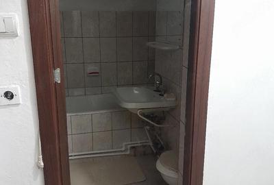 Garsonieră decomandată în Ostroveni - 2
