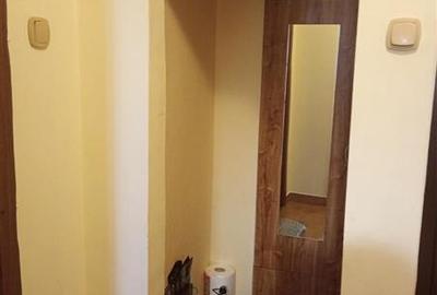 Mobilat si utilat la etaj intermediar aproape de Medicina 2 - 5