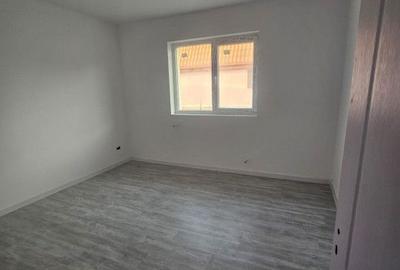 Casă cu 3 camere în Central