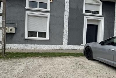 Casă cu 4 camere în Exterior Vest - 1