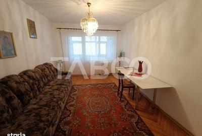 Apartament cu 3 camere semidecomandat în Ampoi 1 - 3