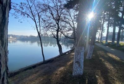 REL4001089 Teren 828 mp vis-a-vis de lac - langa Calul Balan - 1