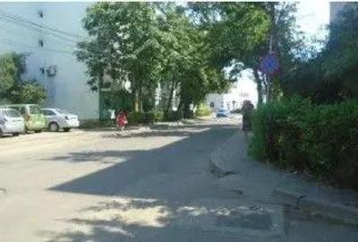 Apartament cu 3 camere semidecomandat în Est