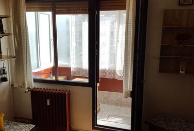 TITAN, metrou 1 Decembrie 10 minute mers, bloc reabilitat, stradal - 17